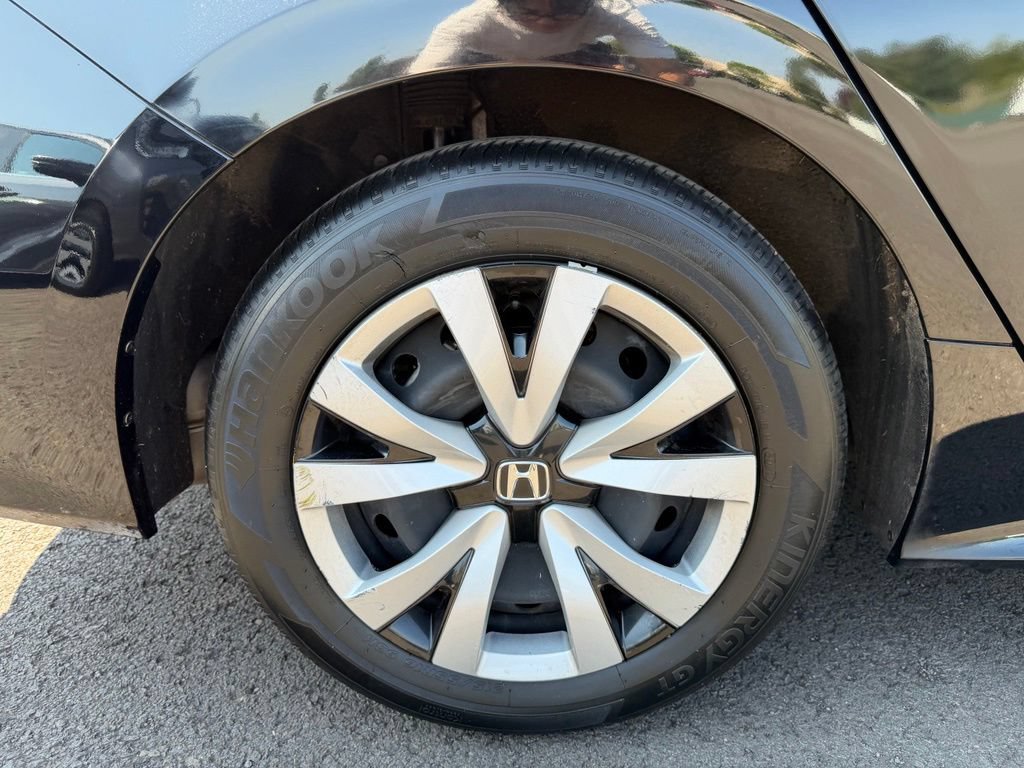 Used 2023 Honda Civic LX image 9