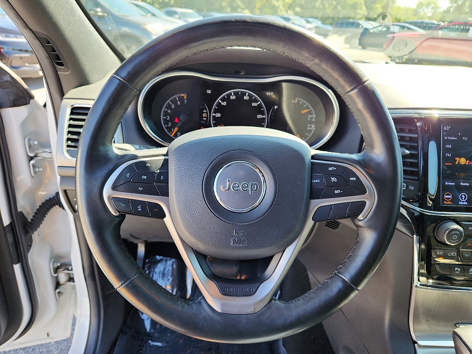 Used 2019 Jeep Grand Cherokee Altitude AWD/4WD image 20
