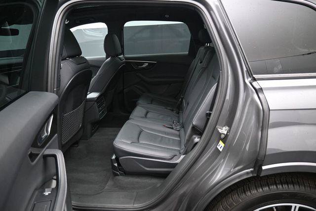 Certified 2025 Audi Q7 2.0T Premium Plus w/ Premium Plus Package AWD/4WD image 29