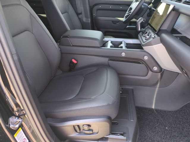New 2026 Land Rover Defender 110 X AWD/4WD image 18
