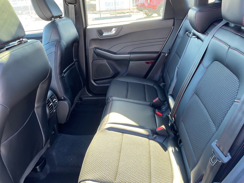 New 2026 Ford Escape ST-Line w/ Tech Pack #1 image 18