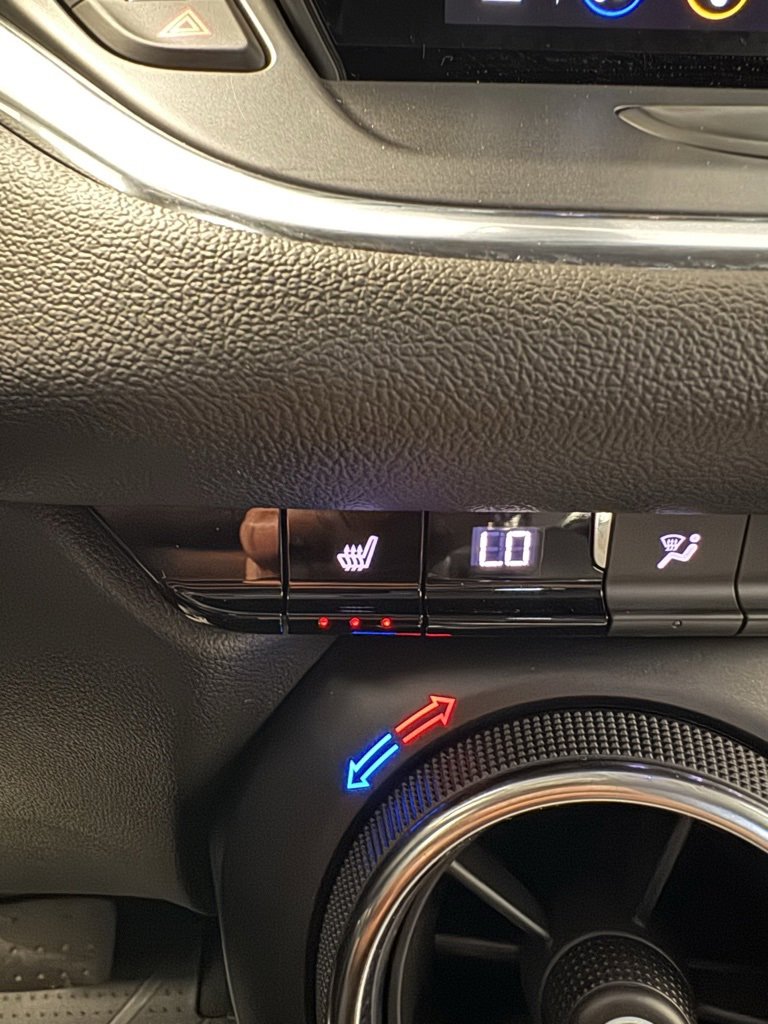 Certified 2025 Chevrolet Blazer LT w/ Midnight/Sport Edition image 7