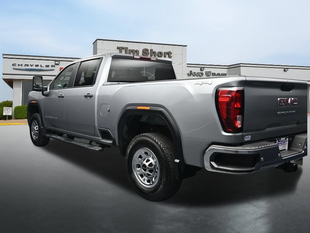 Used 2024 GMC Sierra 2500 Pro AWD/4WD image 3