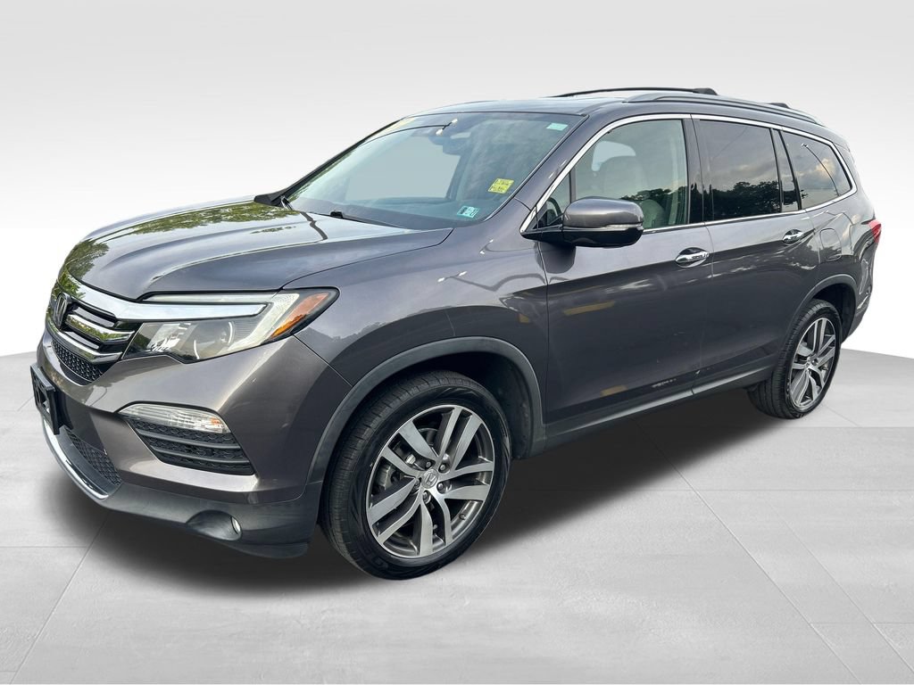 Used 2017 Honda Pilot Elite image 1