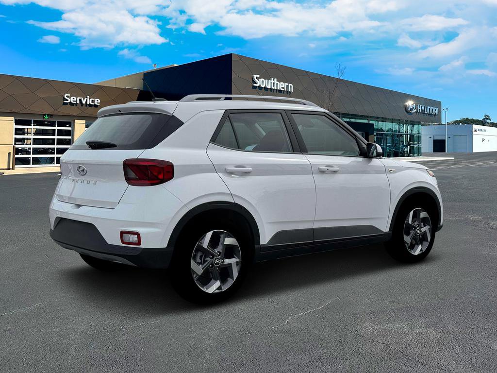 New 2026 Hyundai Venue SEL FWD image 9