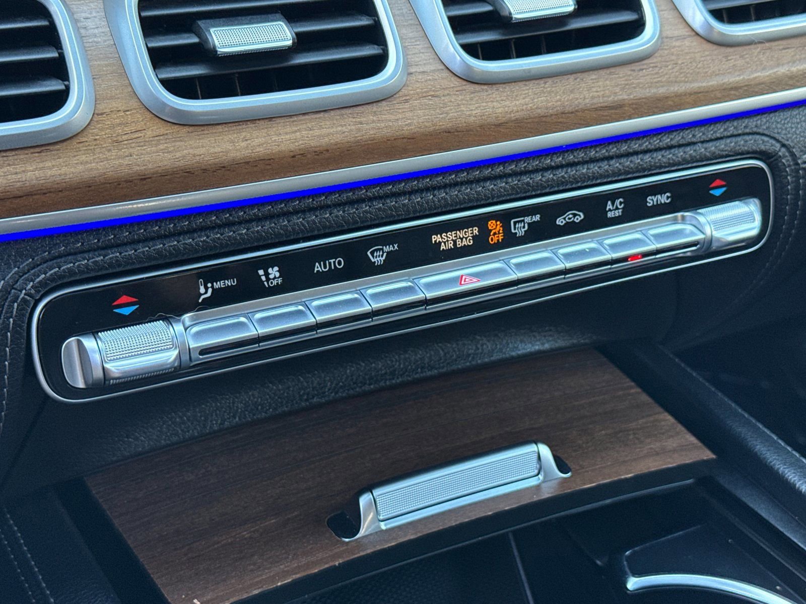 Used 2022 Mercedes-Benz GLE 350 4MATIC image 23