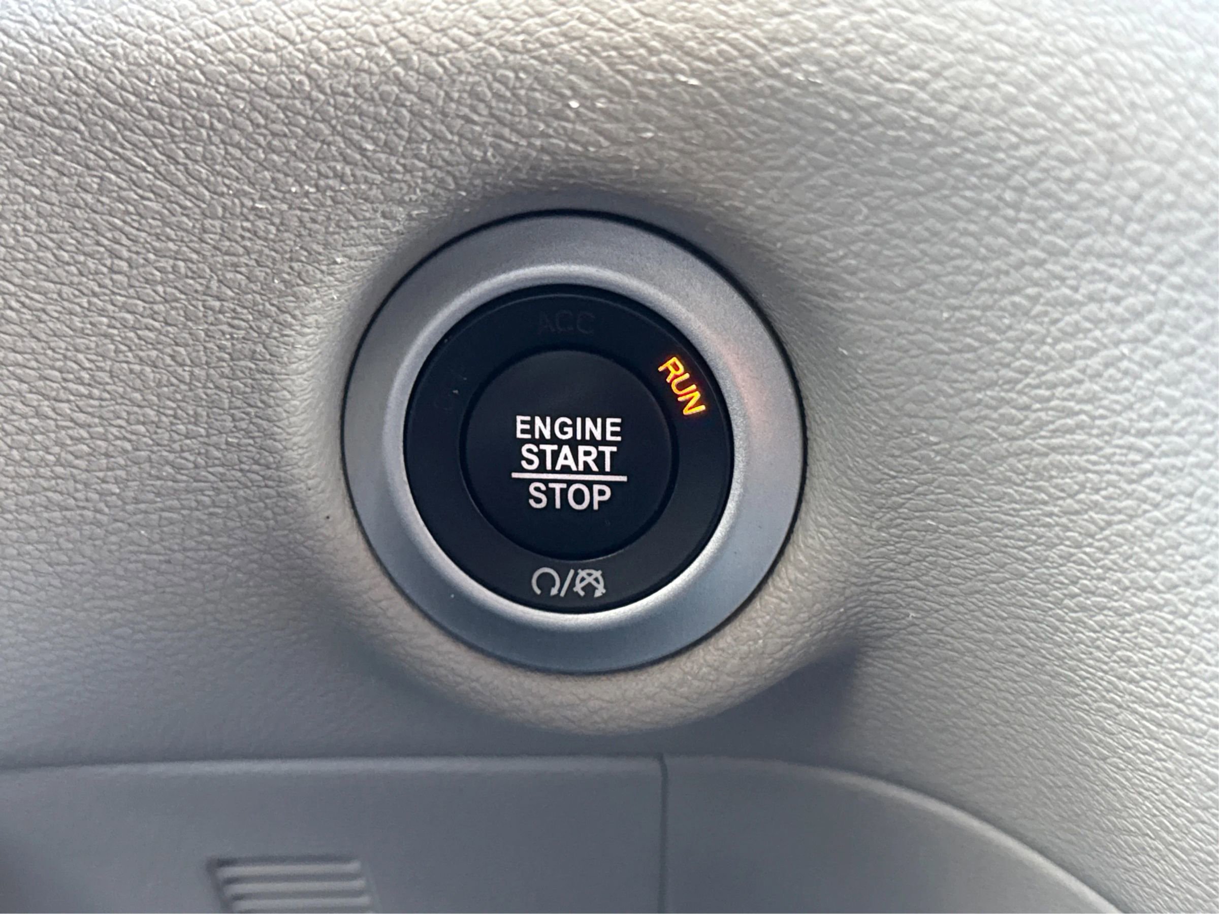 Used 2022 Chrysler Pacifica Touring-L image 33