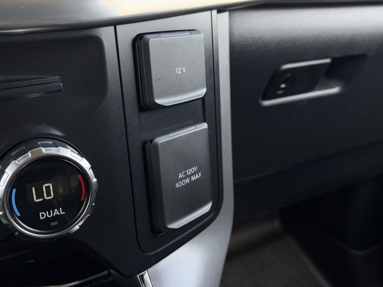 Used 2021 Ford F150 Lariat AWD/4WD image 24