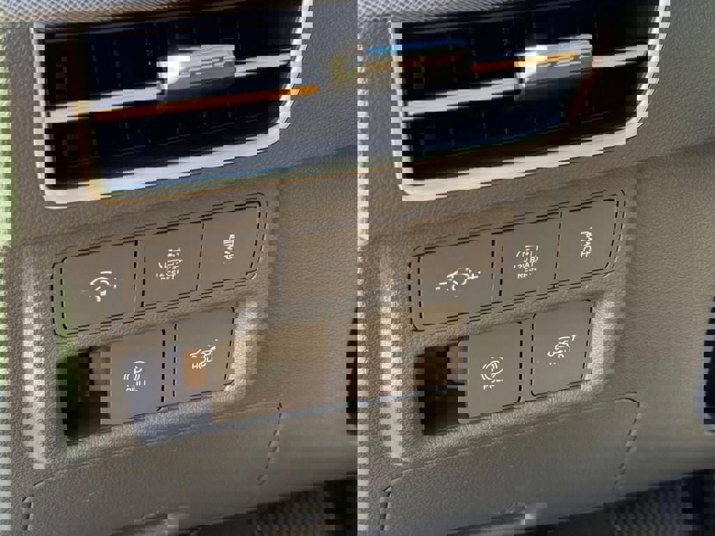 New 2026 Hyundai Sonata Limited FWD image 3