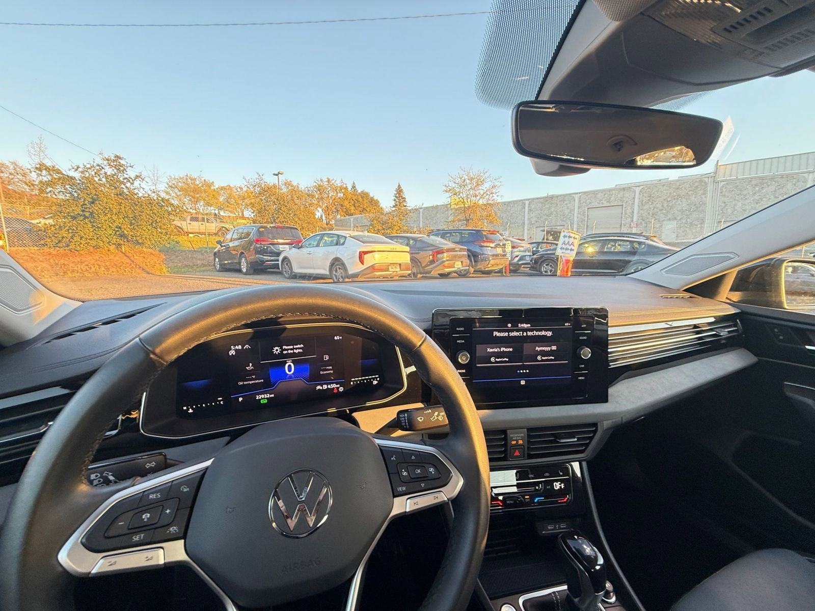 Used 2025 Volkswagen Jetta SE image 34