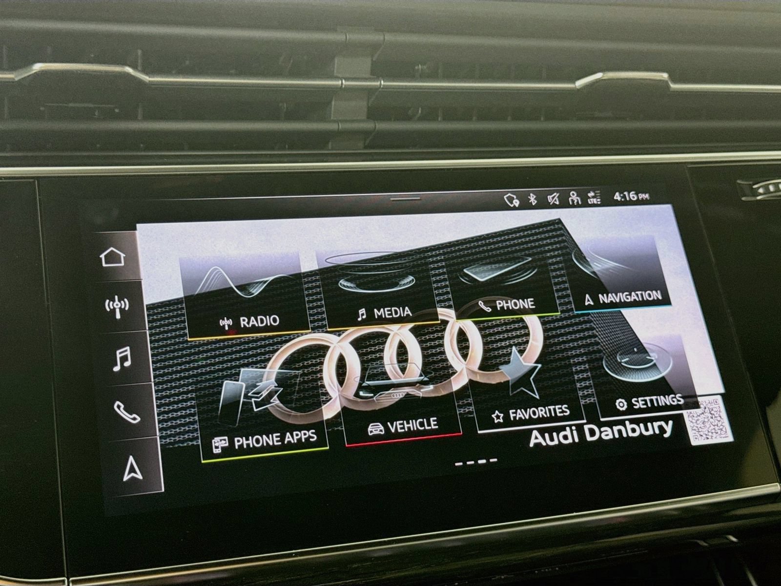 Certified 2023 Audi SQ7 Prestige w/ Sport Package AWD/4WD image 17