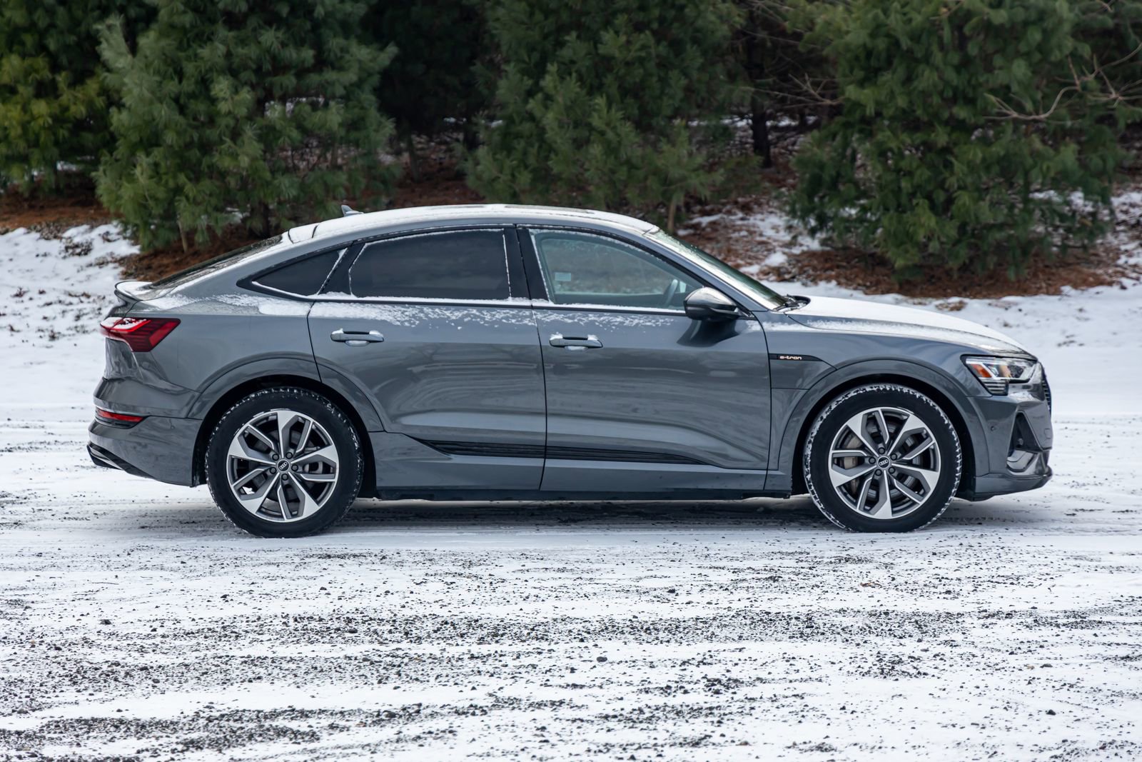 Used 2021 Audi e-tron Premium Plus w/ Premium Plus Package image 10