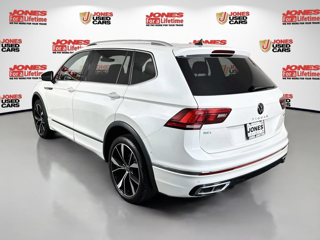 Used 2024 Volkswagen Tiguan SEL R-Line AWD/4WD image 2