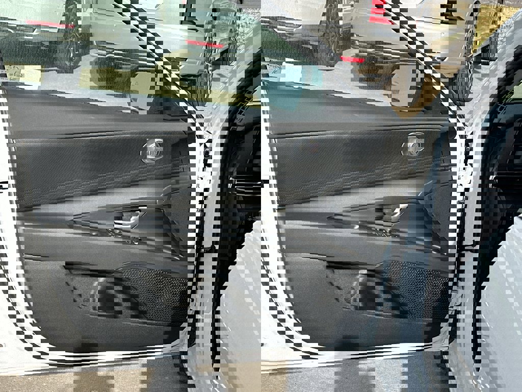 New 2025 Hyundai Elantra Blue image 10