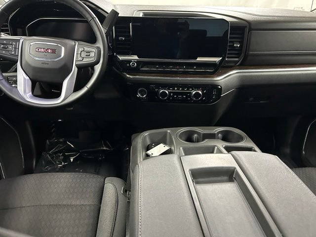 Used 2023 GMC Sierra 1500 SLE AWD/4WD image 14