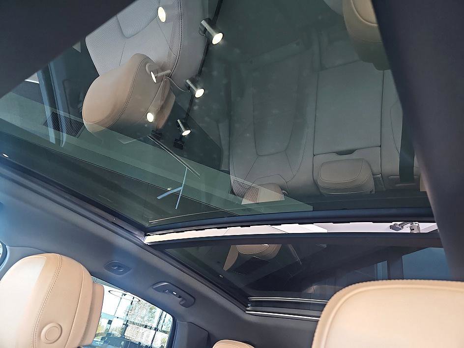 Used 2022 Porsche Cayenne image 29