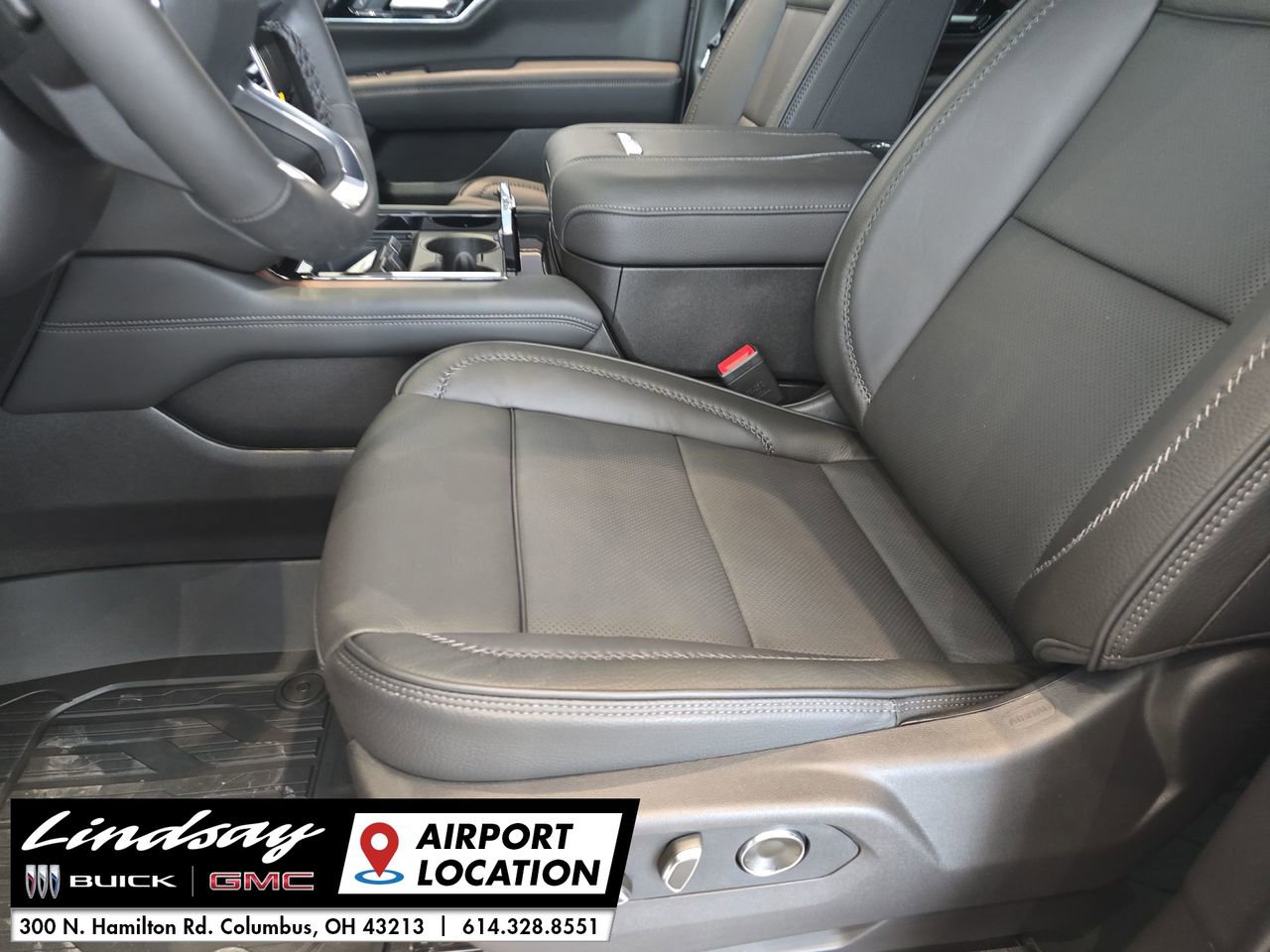 New 2026 GMC Yukon Denali w/ LPO, Floor Liner Package image 19