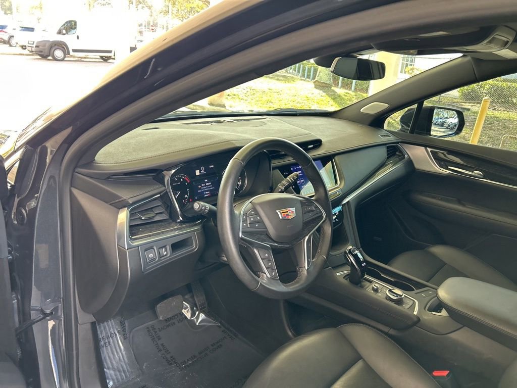 Used 2023 Cadillac XT5 Premium Luxury image 6