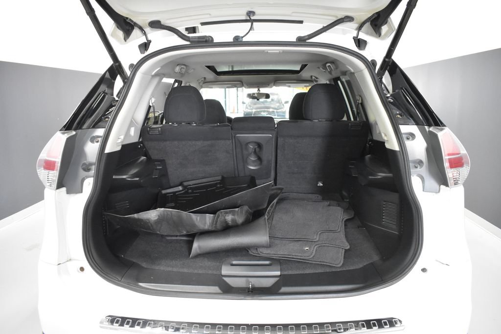 Used 2014 Nissan Rogue SV w/ SV Premium Package FWD image 35