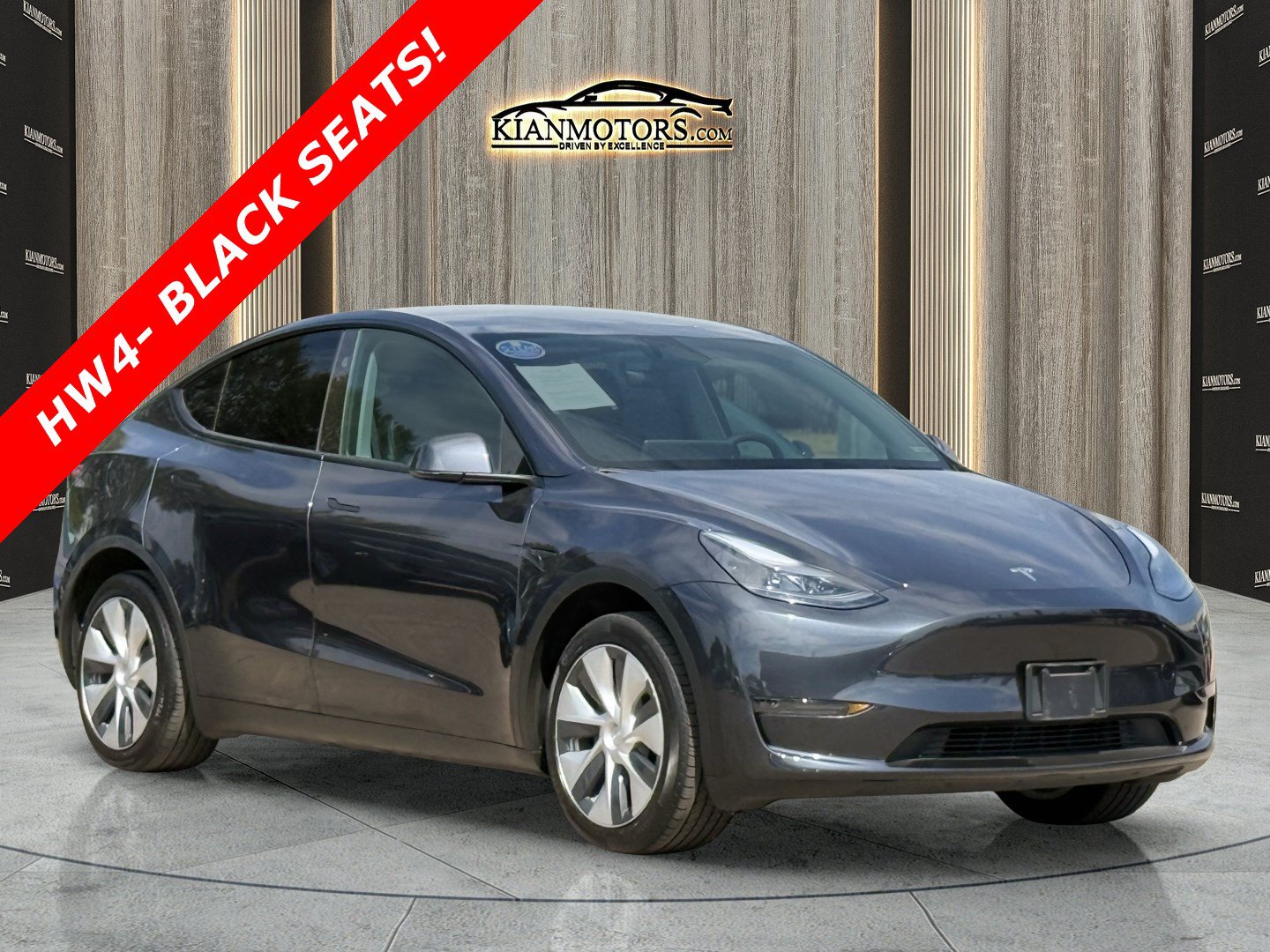 Used 2024 Tesla Model Y Long Range RWD image 1