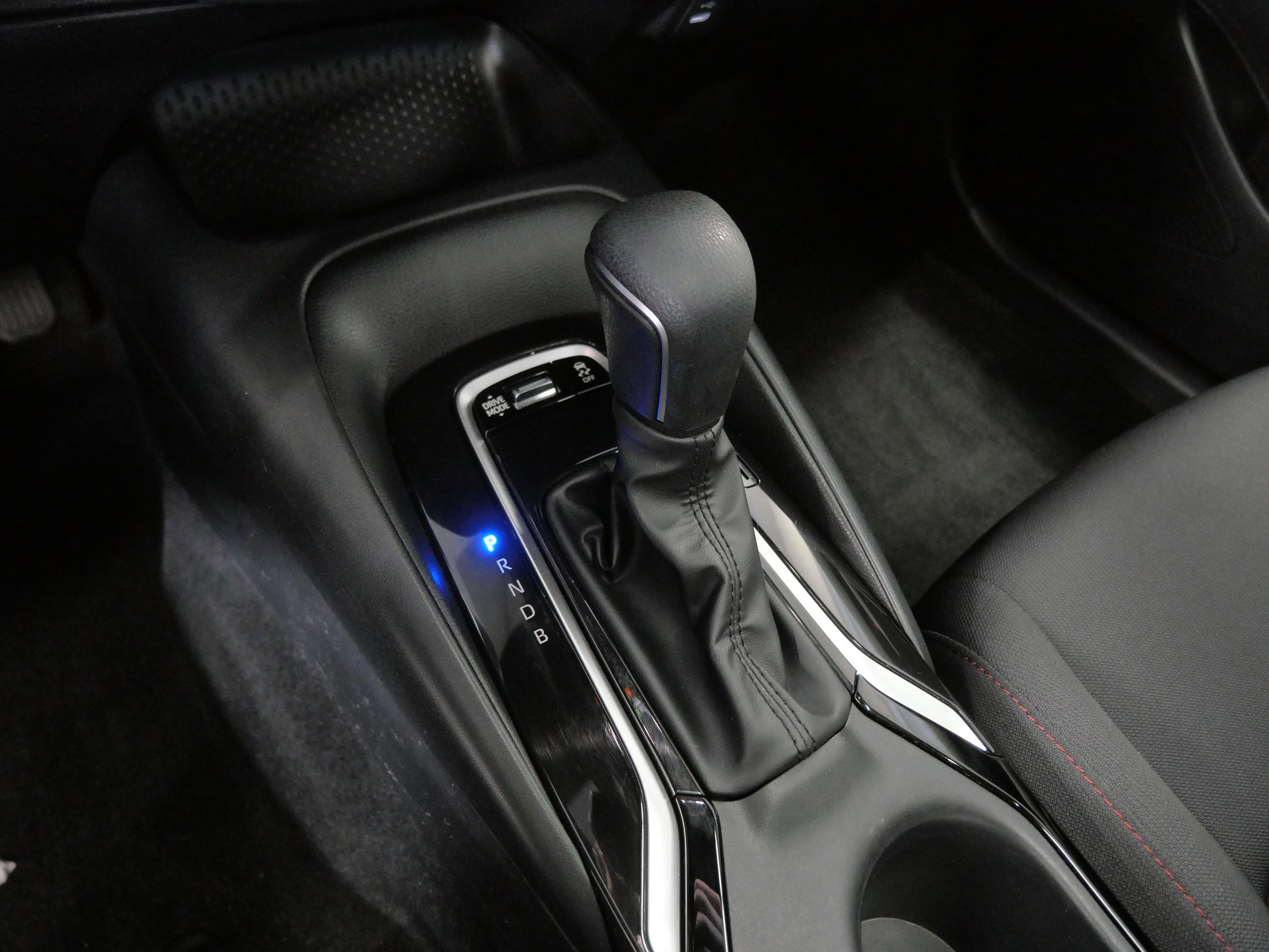 Certified 2023 Toyota Corolla SE w/ SE Premium Package image 25