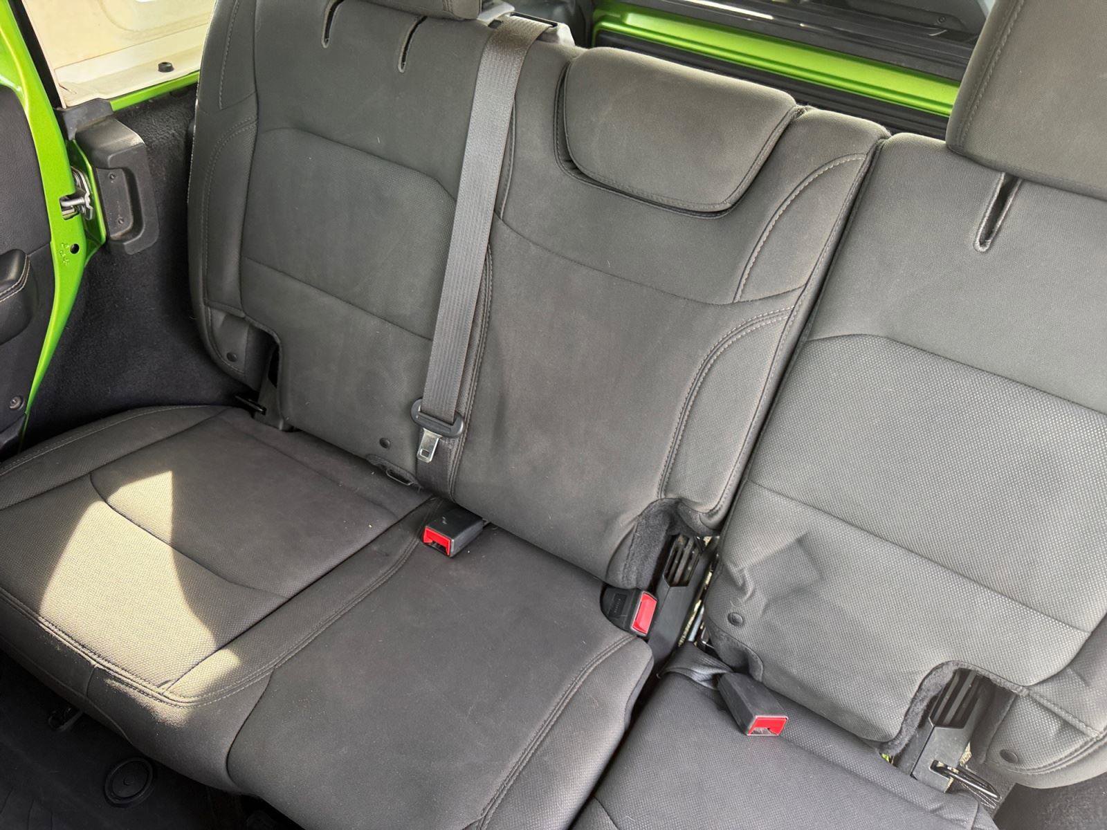 Used 2018 Jeep Wrangler Unlimited Sahara w/ Dual Top Group image 13