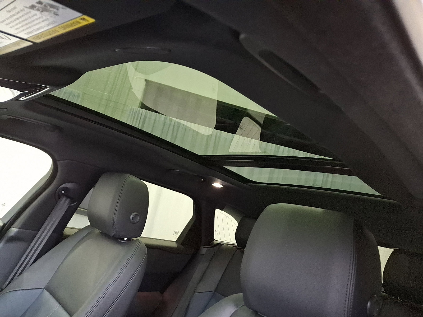 Certified 2026 Land Rover Range Rover Velar Dynamic SE image 13