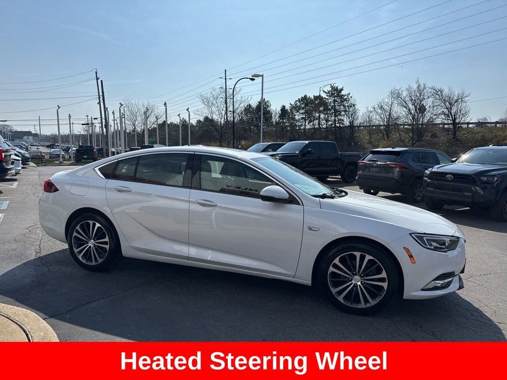 Used 2018 Buick Regal Essence w/ Driver Confidence Package #1 image 8