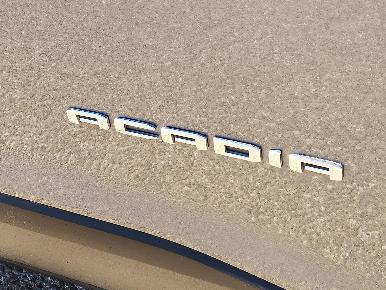 Used 2022 GMC Acadia SLT w/ Technology Package image 8