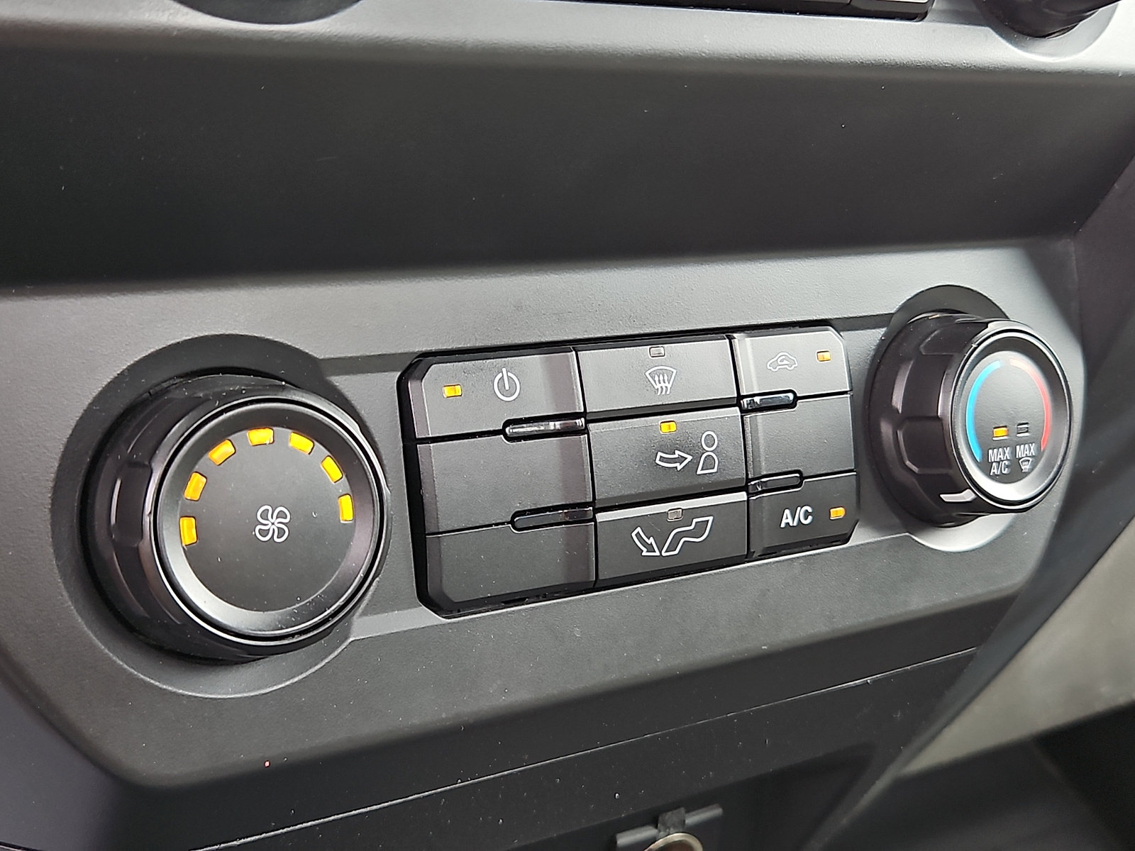 Used 2019 Ford F150 XL RWD image 14
