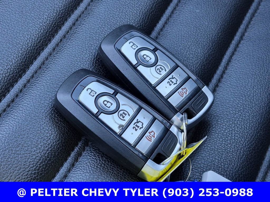 Used 2019 Ford Fusion SEL image 38