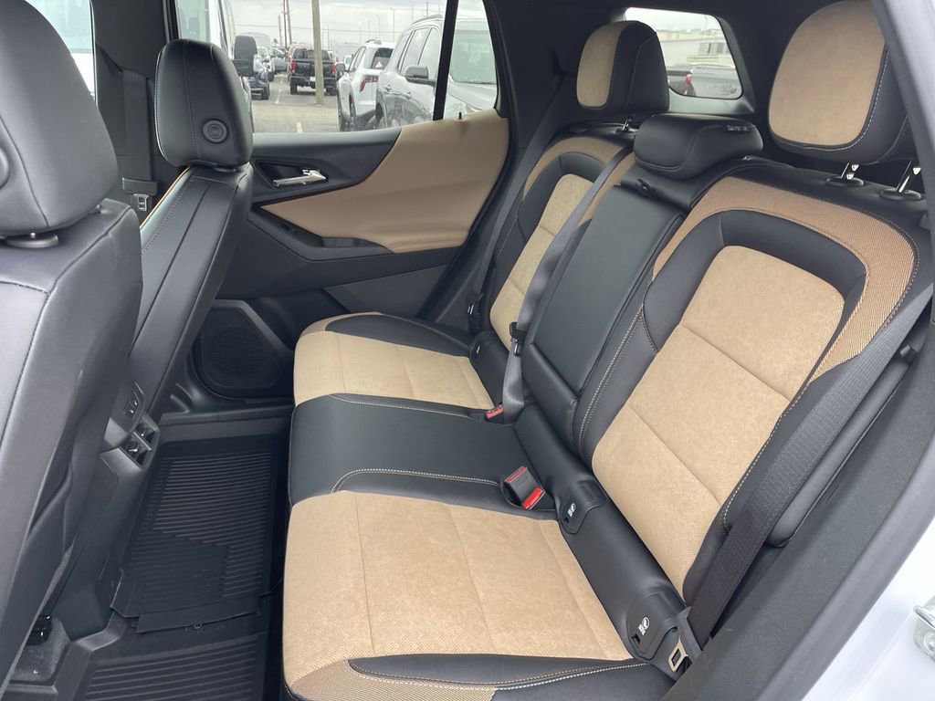 New 2026 Chevrolet Equinox ACTIV w/ Convenience Package III image 23