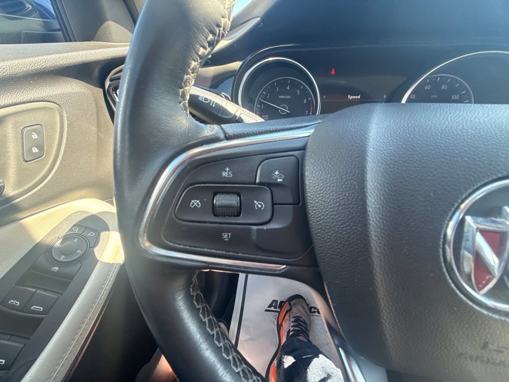 Used 2022 Buick Encore GX Select FWD image 21