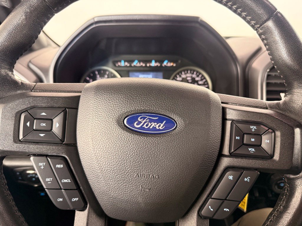 Used 2020 Ford F150 XLT w/ Equipment Group 302A Luxury AWD/4WD image 33