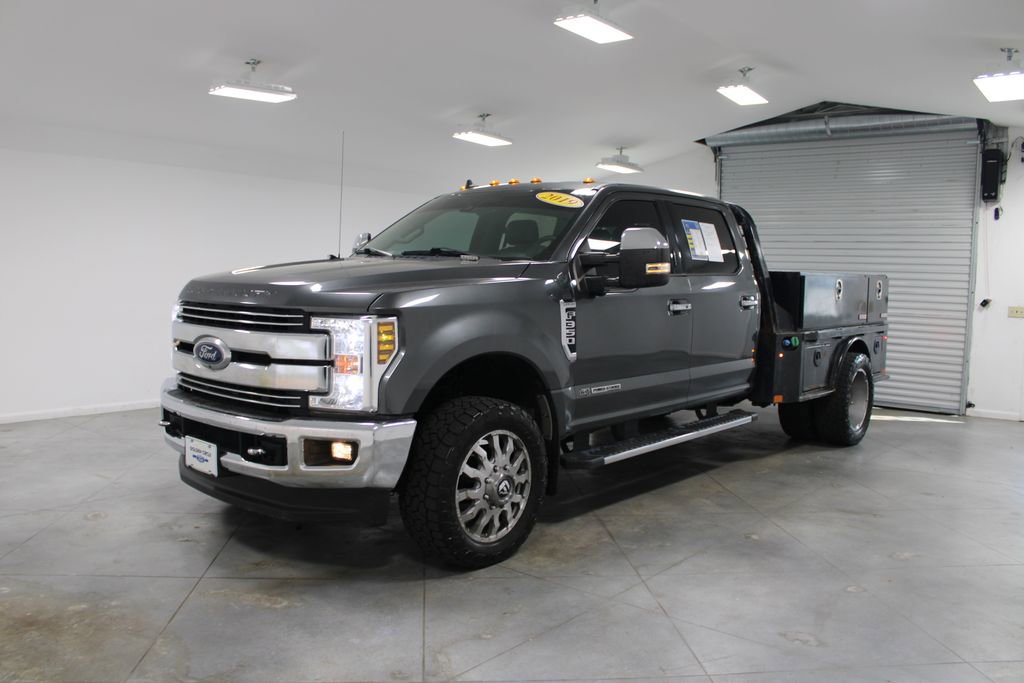 Used 2019 Ford F350 Lariat w/ Lariat Ultimate Package AWD/4WD image 4