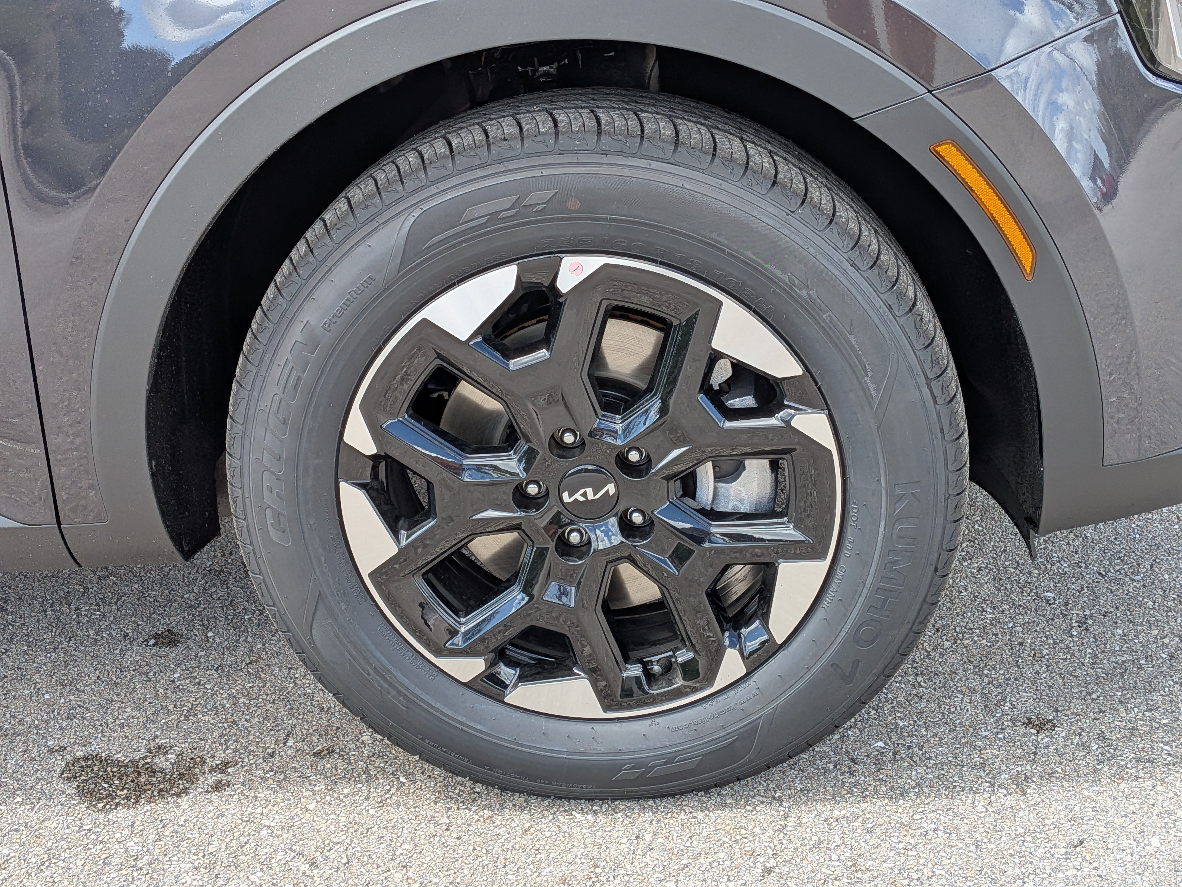 New 2026 Kia Sorento S FWD image 11