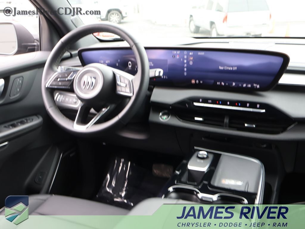 Used 2025 Buick Enclave Preferred image 14