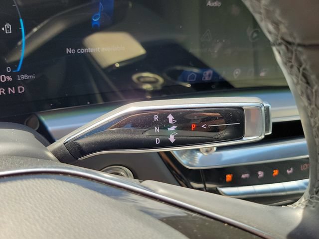 Used 2024 Cadillac Lyriq Luxury RWD image 31