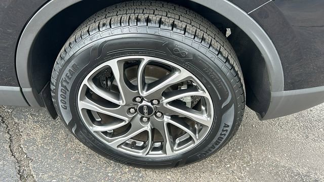 Used 2022 Lincoln Corsair FWD w/ Equipment Group 101A image 6