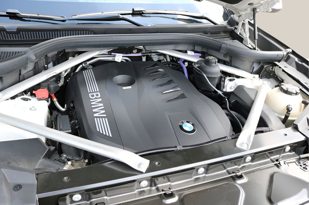 Used 2025 BMW X5 sDrive40i RWD image 10