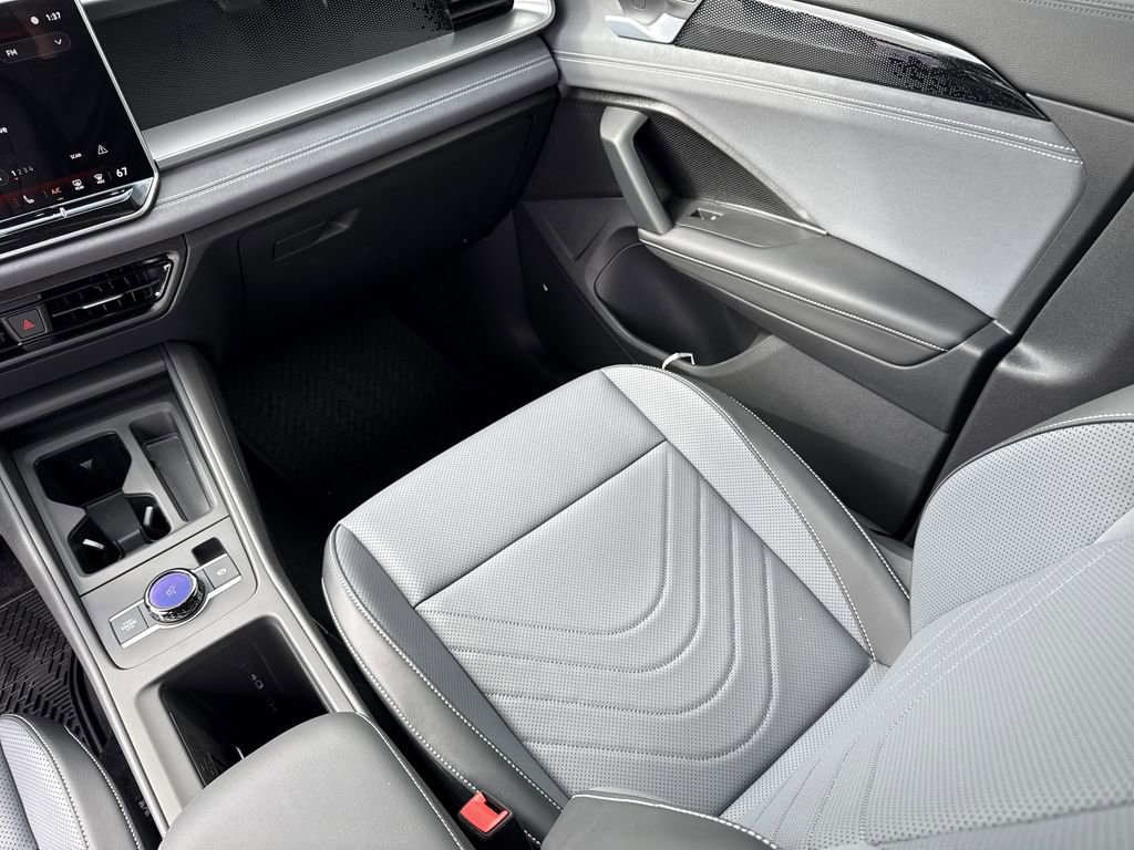 New 2026 Volkswagen Tiguan SE R-Line image 24