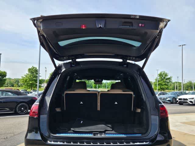 Used 2024 Mercedes-Benz GLS 450 4MATIC w/ AMG Line Exterior image 7