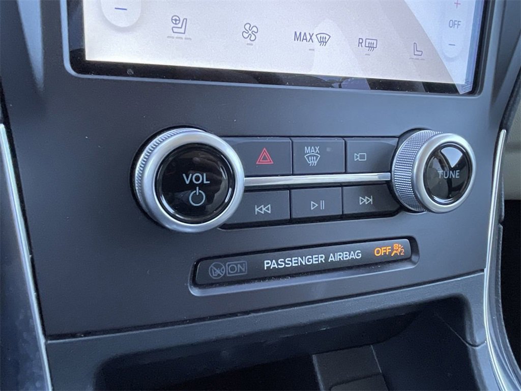 Used 2021 Ford Edge Titanium w/ Equipment Group 301A image 25