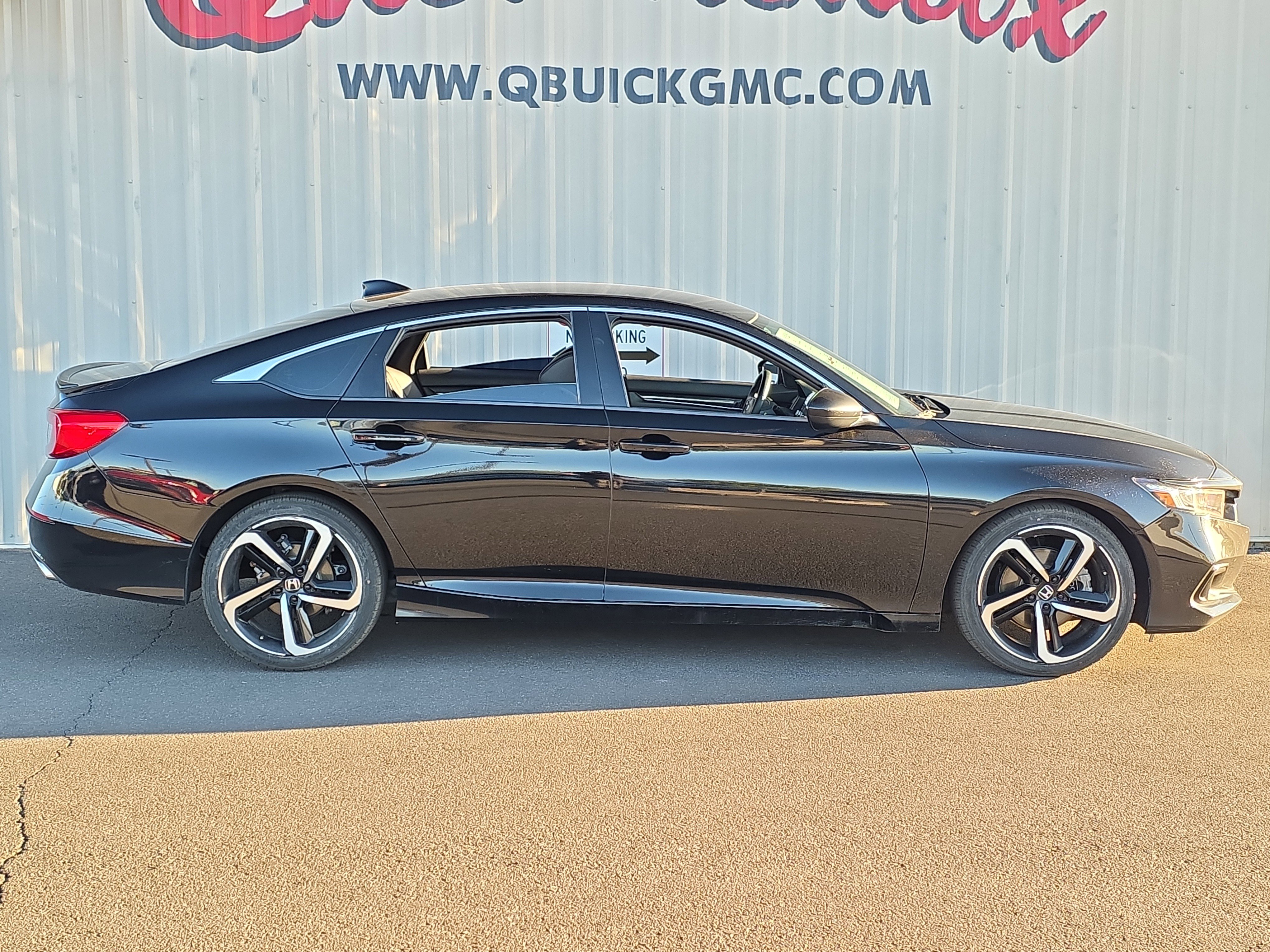 Used 2022 Honda Accord Sport image 8