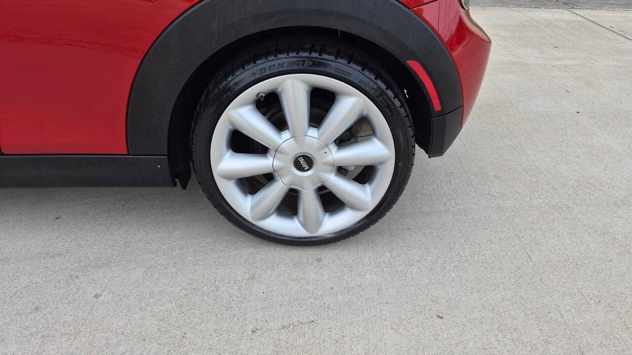 Used 2014 MINI Cooper 2-Door Hardtop image 15