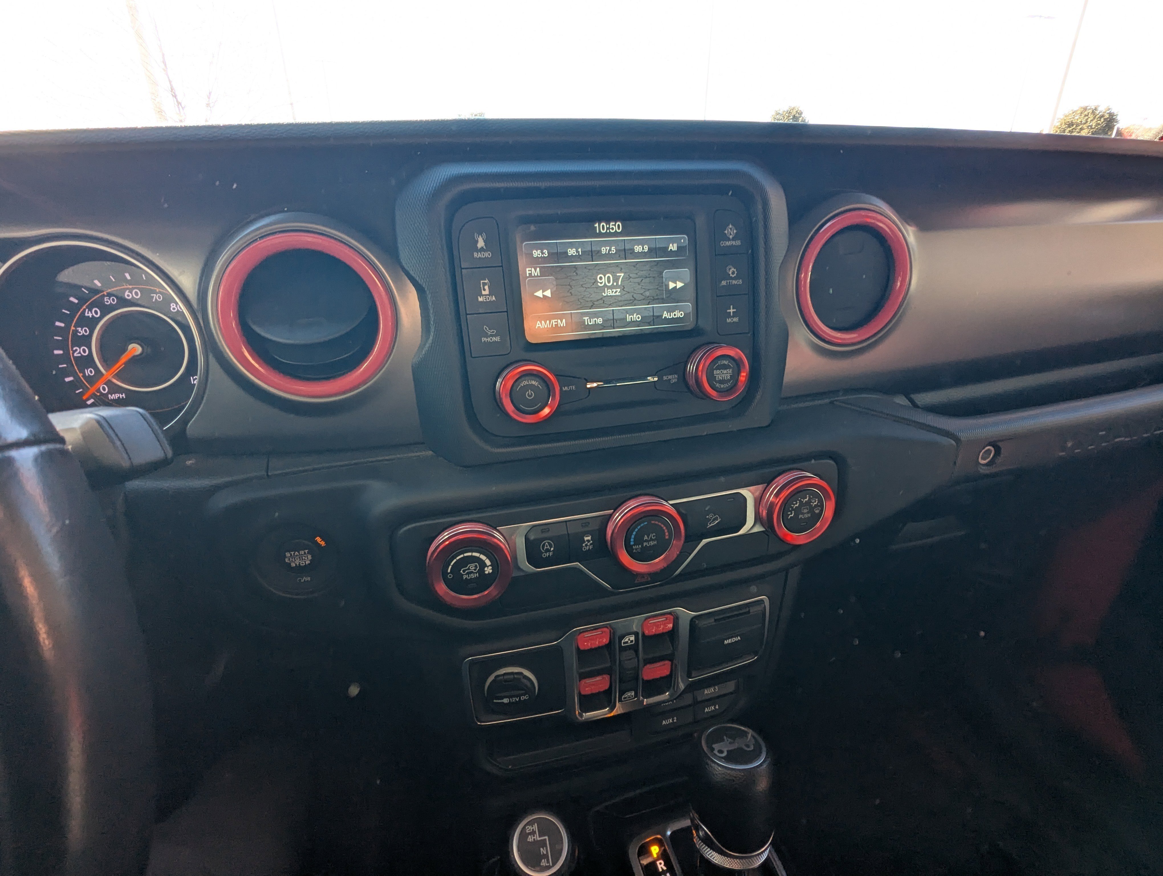 Used 2018 Jeep Wrangler Unlimited Sport S image 4