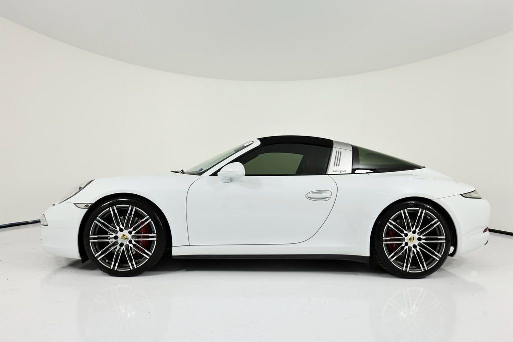 Certified 2015 Porsche 911 Targa 4S AWD/4WD image 2
