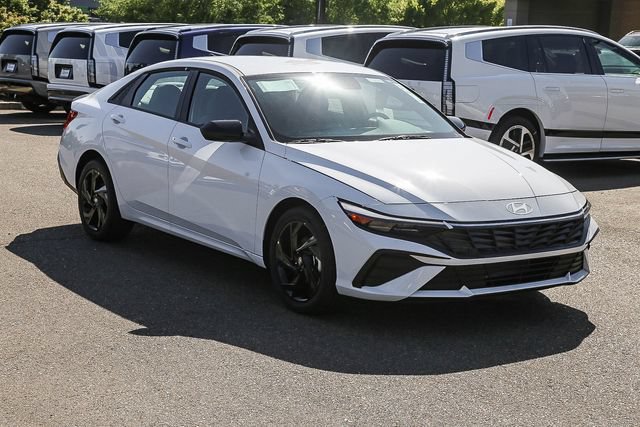 New 2026 Hyundai Elantra Sport FWD image 6