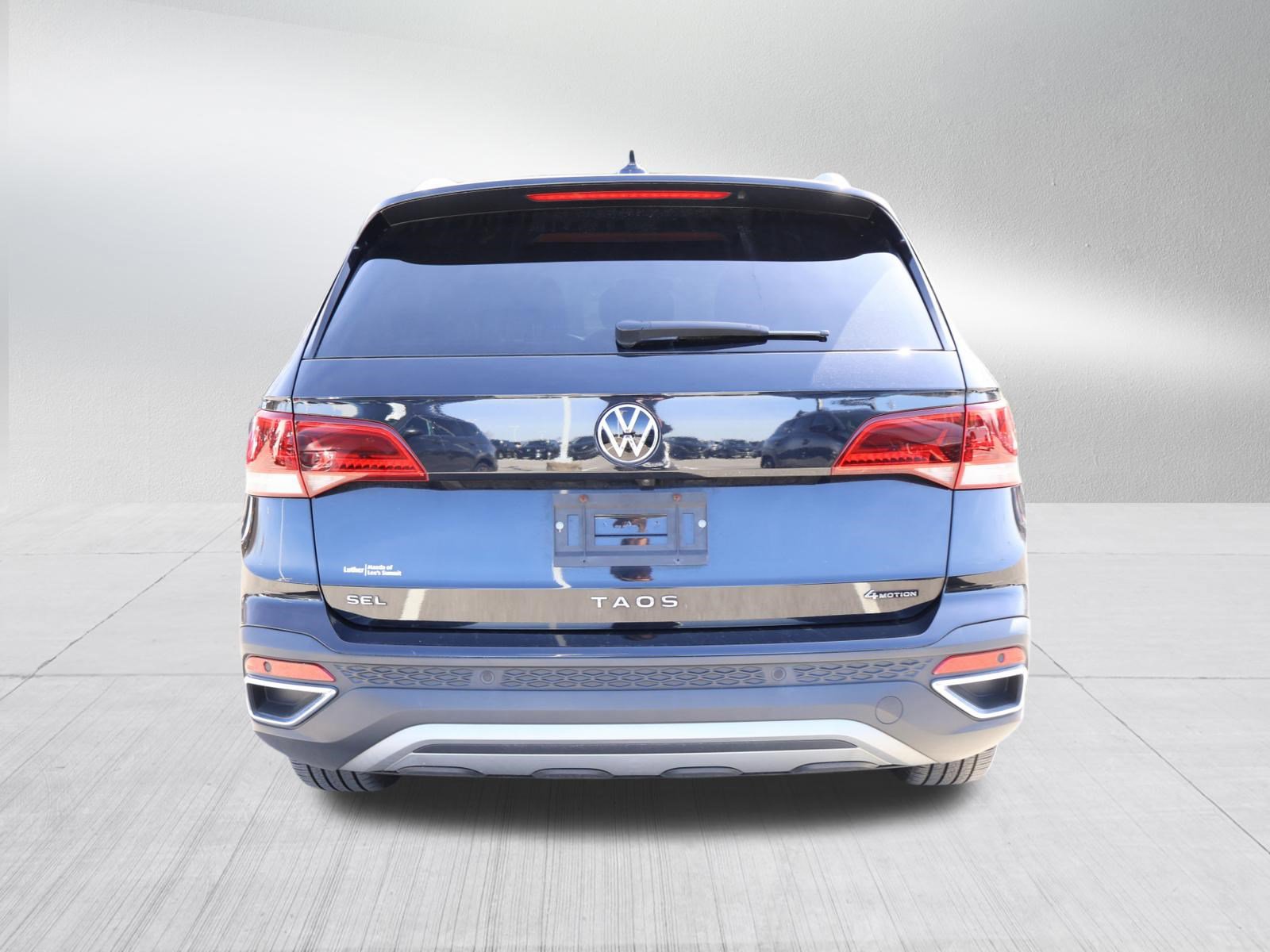 Used 2023 Volkswagen Taos SEL image 6