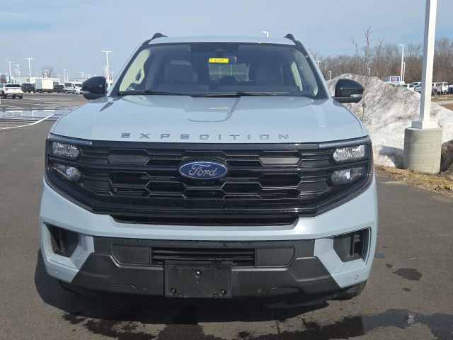 Certified 2025 Ford Expedition Active image 19